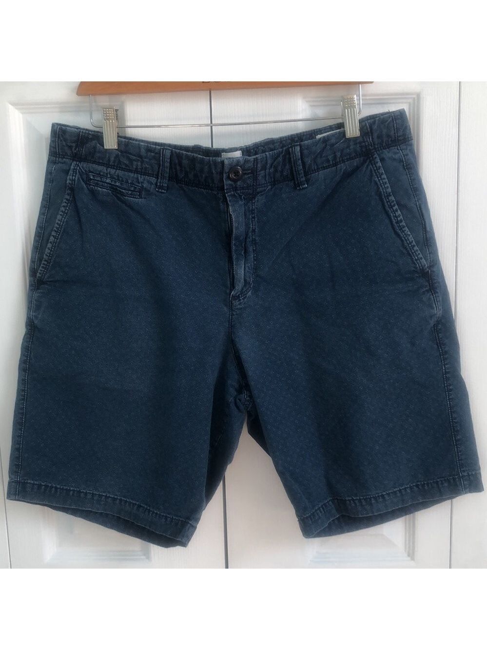 GAP Men's Shorts In Indigo Dot Size 34